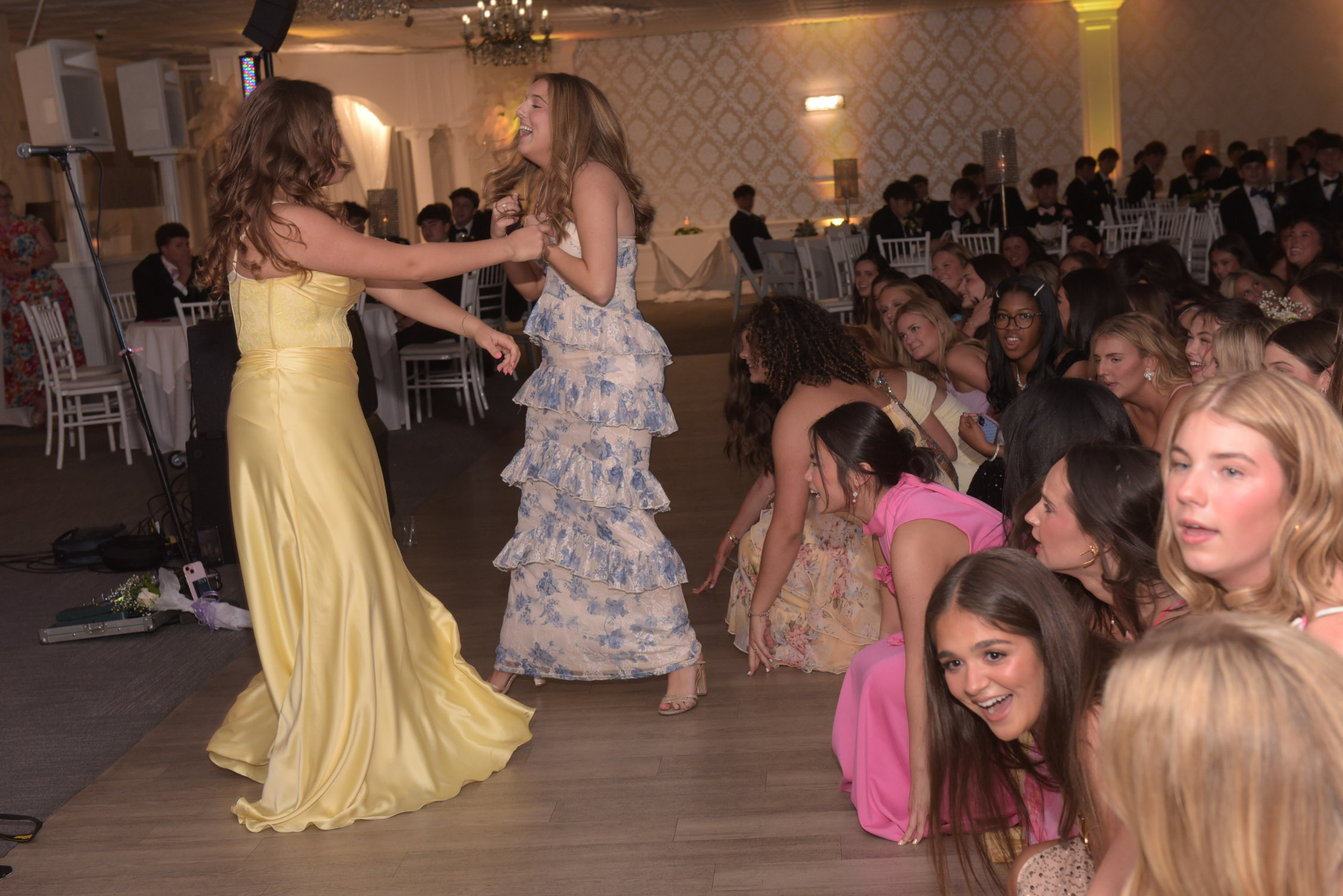 26 508 147