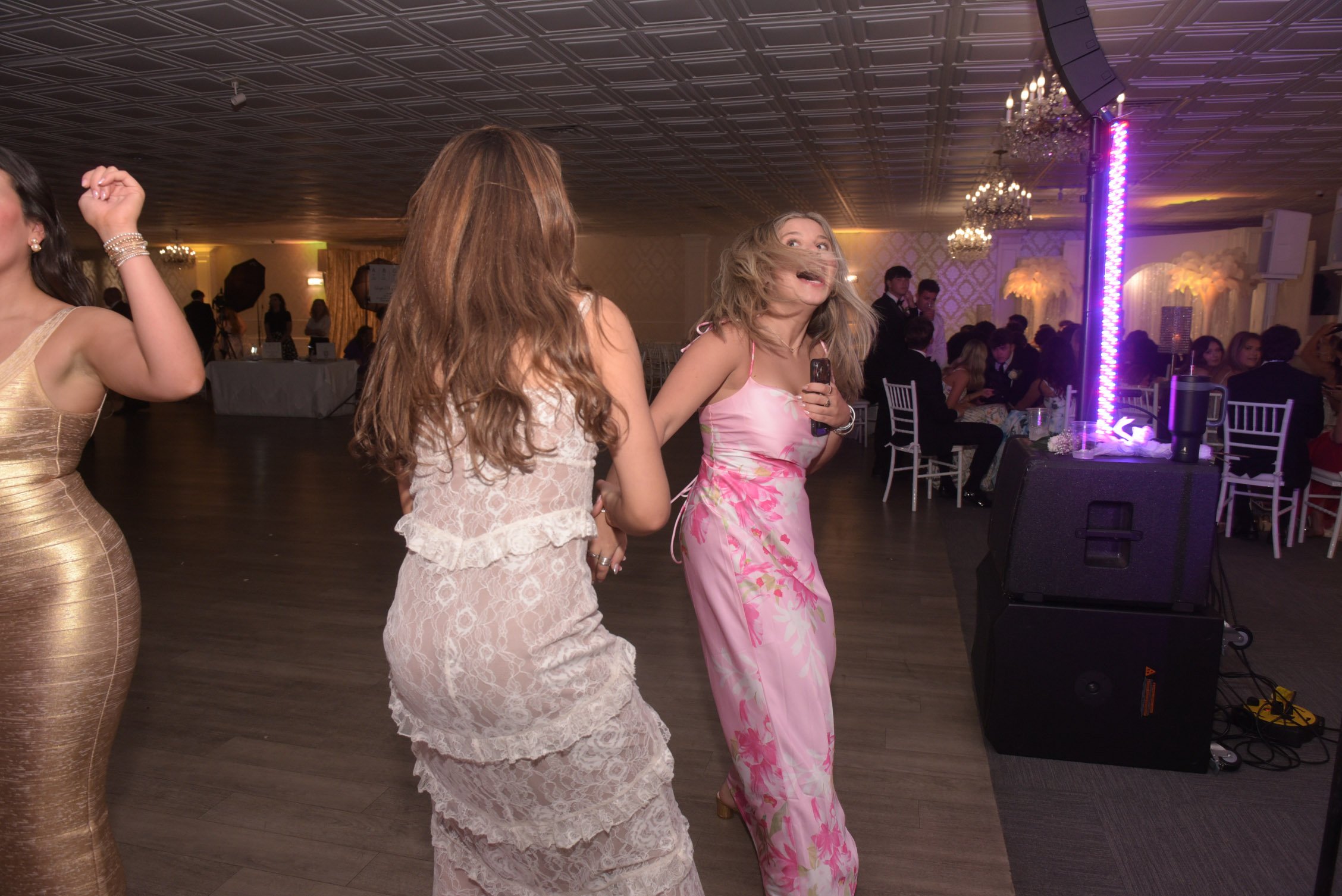 26 508 337